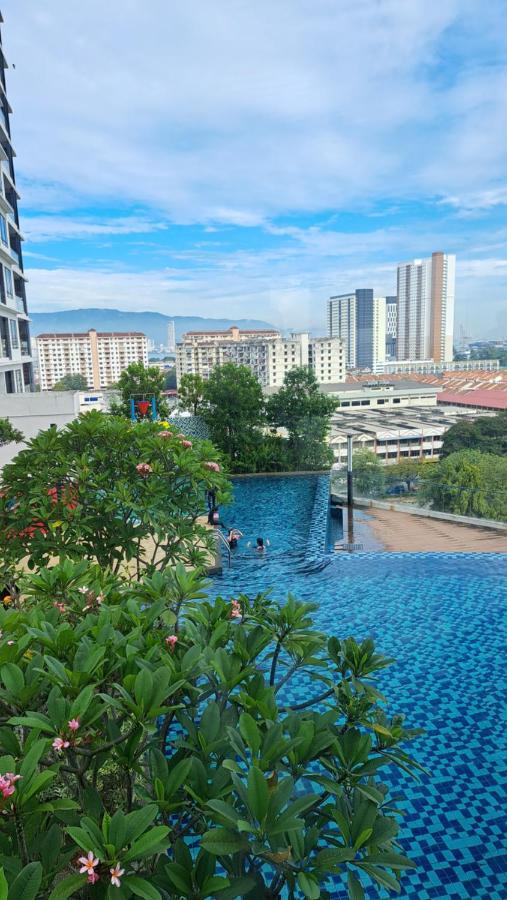 Woodsbury Suites Ikea House Butterworth Penang Exterior foto